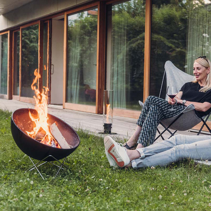 Дровяной очаг AHOS BIG SPHERE LOW 100 см со столом, черный - axos_big_sfera_wood