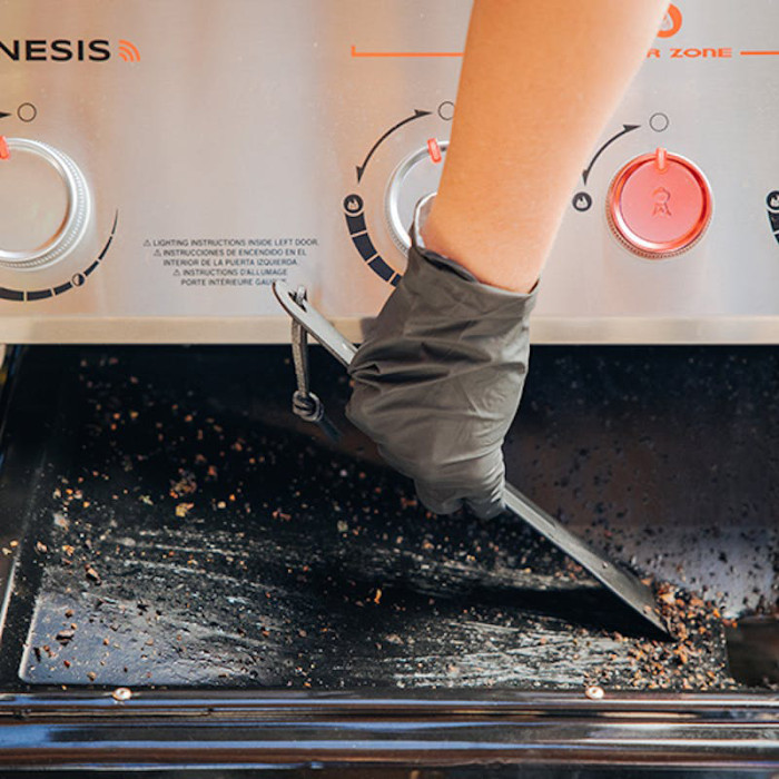 Газовий гриль Weber Genesis E-335, чорний