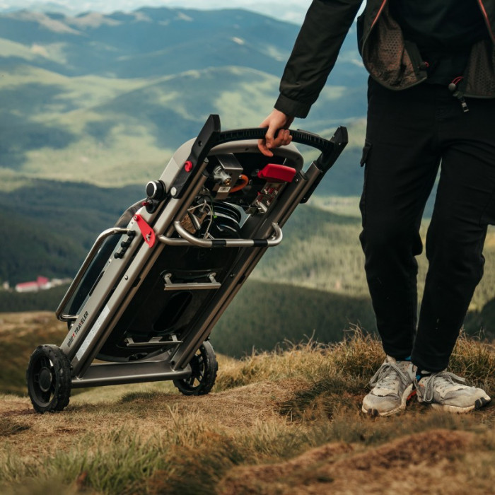 Газовий гриль Weber Traveler чорний