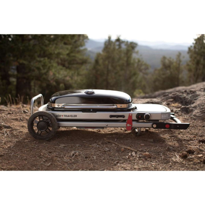 Газовий гриль Weber Traveler чорний