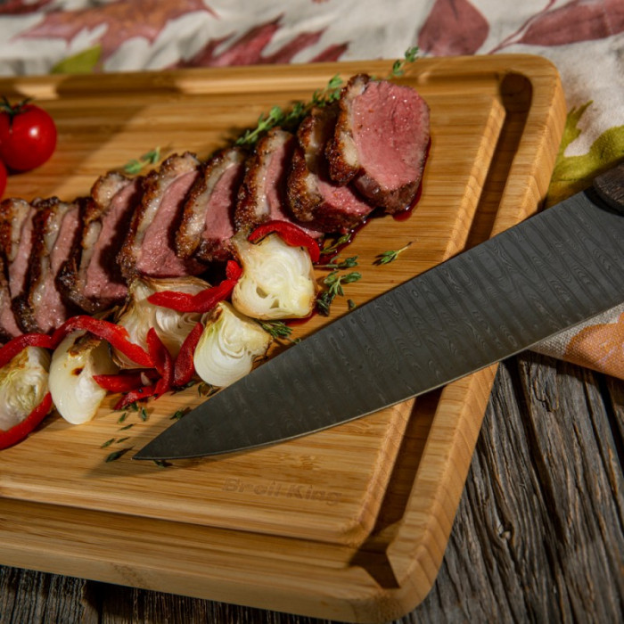 Дошка обробна для м'яса Broil King Deluxe, бамбук, 25 x 38 x 2,5 см - 68428