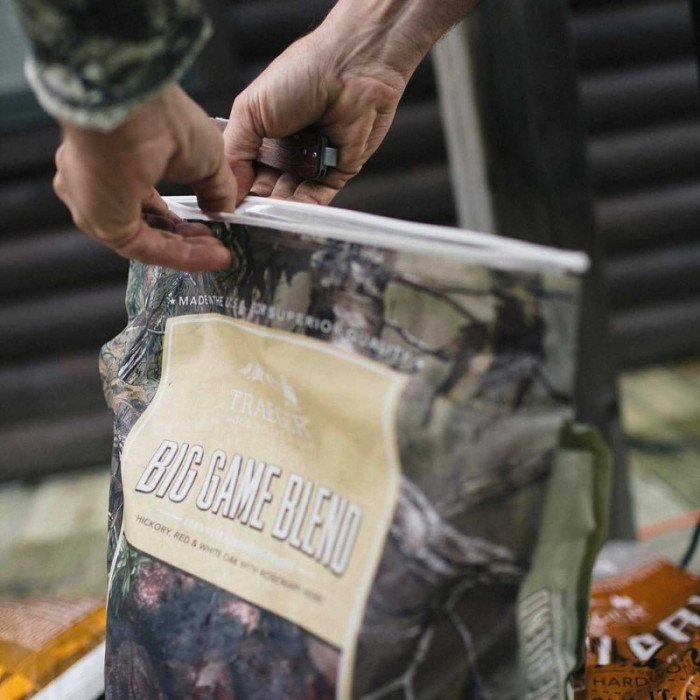 Пелети для гриля Traeger Realtree Big Game Blend Wood Pellets - pellety_traeger