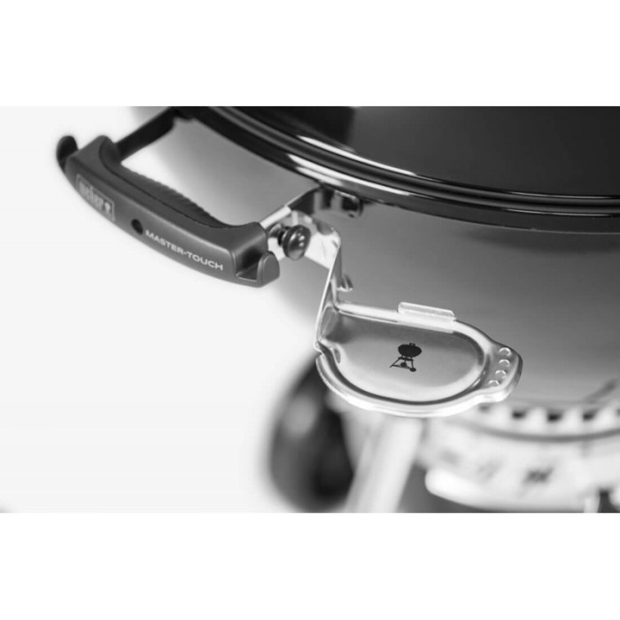 Угольный гриль Master-Touch Premium SE E-5775 Weber 17401004