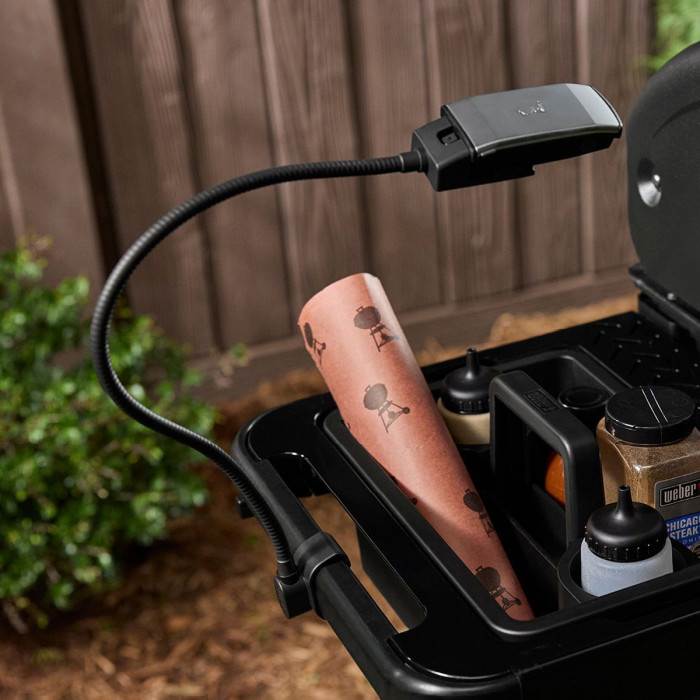 Светильник Weber Works Flex Light – фиксируется