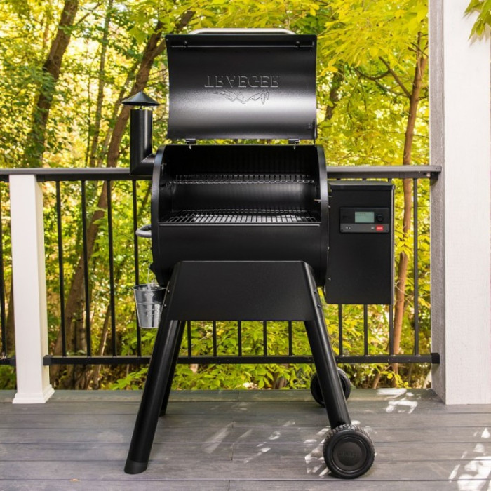 Пеллетный гриль TRAEGER PRO D2 575, черный