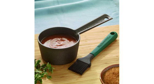 Чугунный сотейник с кисточкой для смазывания Big Green Egg 127822