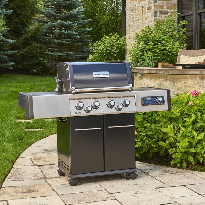 Газовый смарт-гриль Broil King Regal Q 490 IR 687283