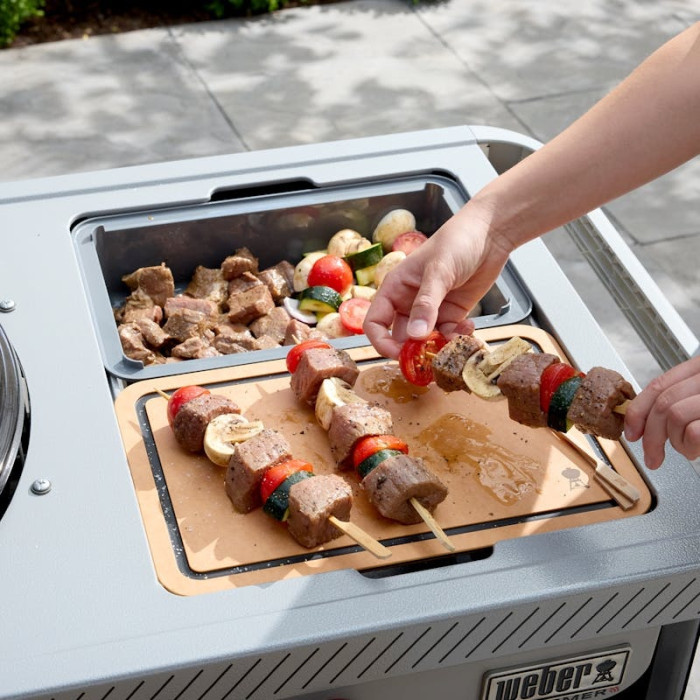 Вугільний гриль Weber Performer Premium