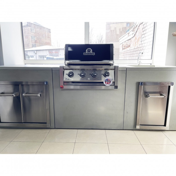 Гриль зона з бетону з грилем Broil King Regal 420 - 8888